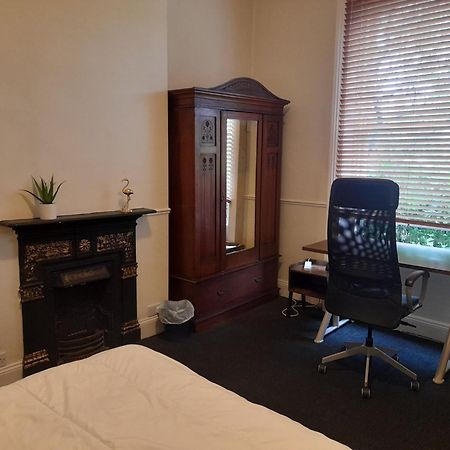 Annesley Park-Homestay Ap 더블린 외부 사진